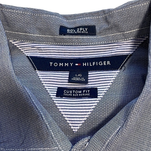 Tommy Hilfiger Dress Shirt - Size Large - Picture 3 of 8